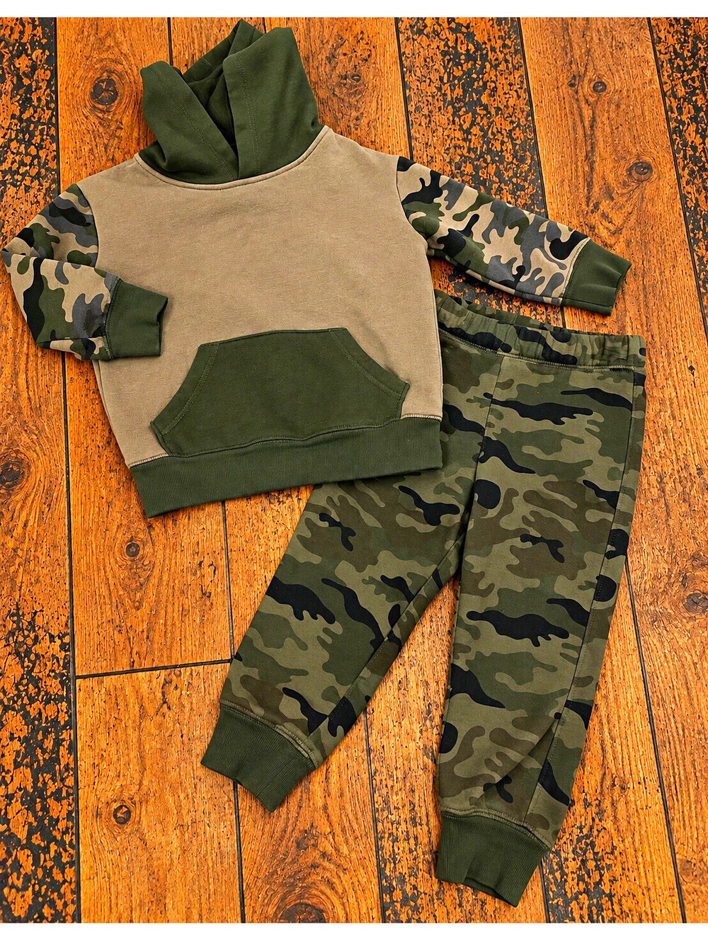 2T 2-Piece Camo Fleece Hoodie & Pants Set Green Cotton Blend